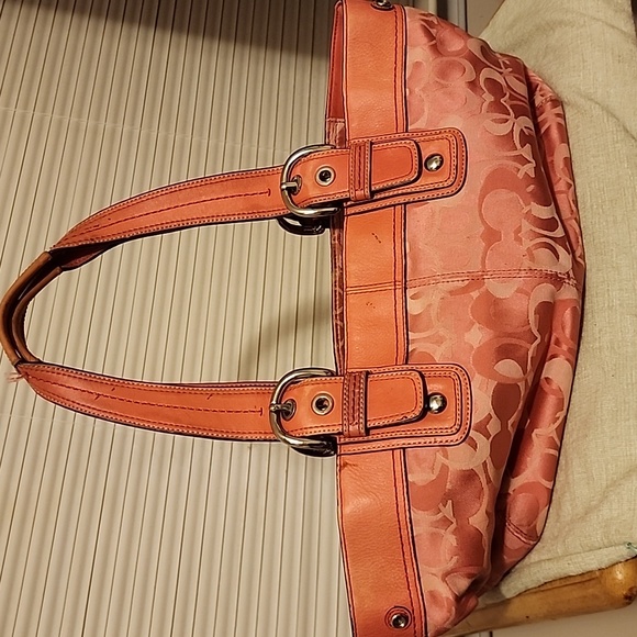 VINTAGE COACH HANDBAG - Picture 2 of 5